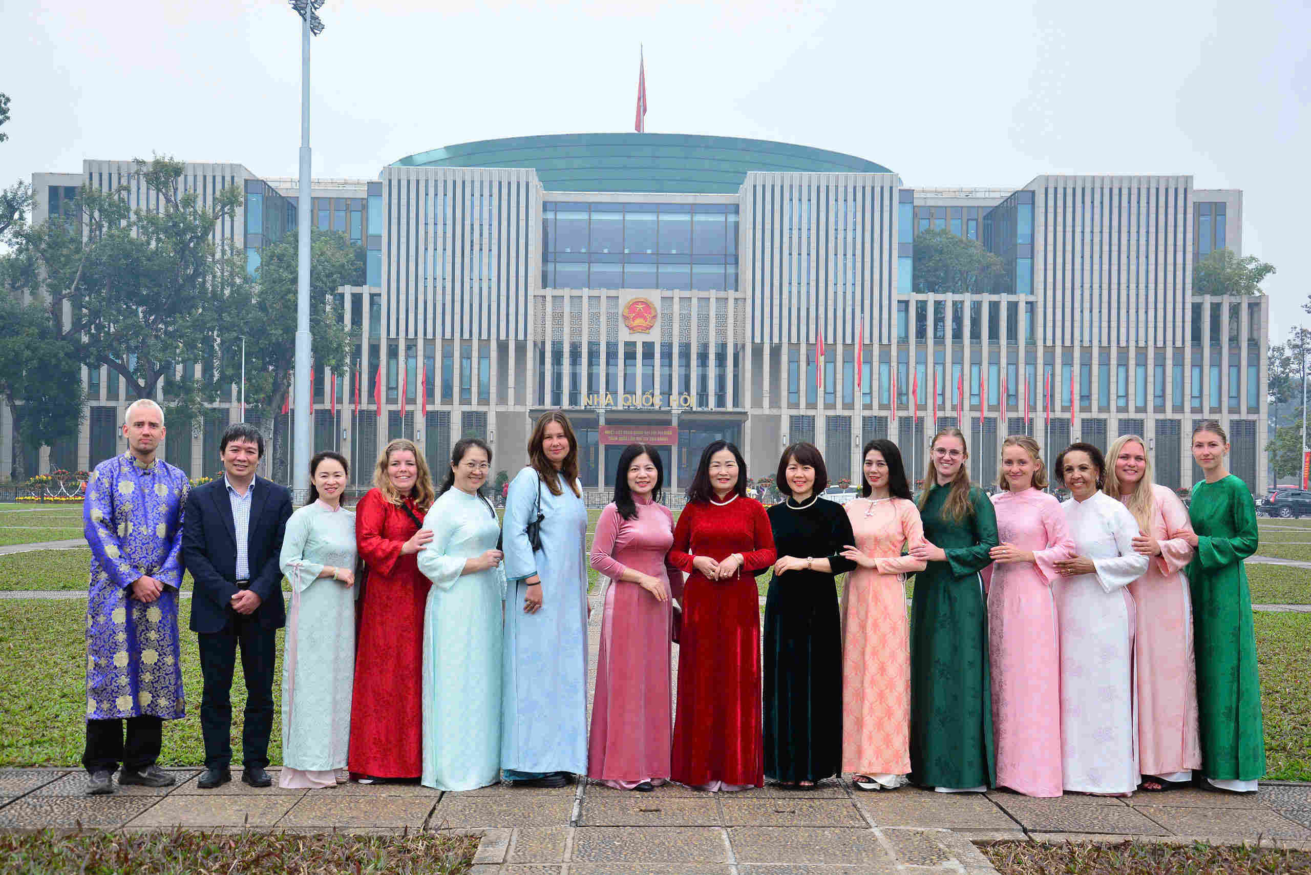 CHUYẾN THAM QUAN LĂNG BÁC – HOẠT ĐỘNG TRẢI NGHIỆM Ý NGHĨA ĐẦU NĂM 2026 CỦA CÔ VÀ TRÒ TRƯỜNG MNTH HOA THỦY TIÊN