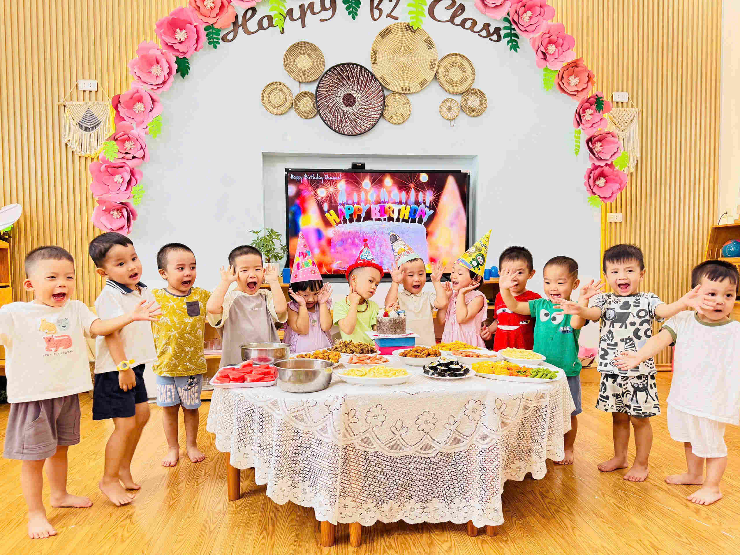 BUFFET THÁNG 6 – BỮA TIỆC CỦA NIỀM VUI & NHỮNG NỤ CƯỜI